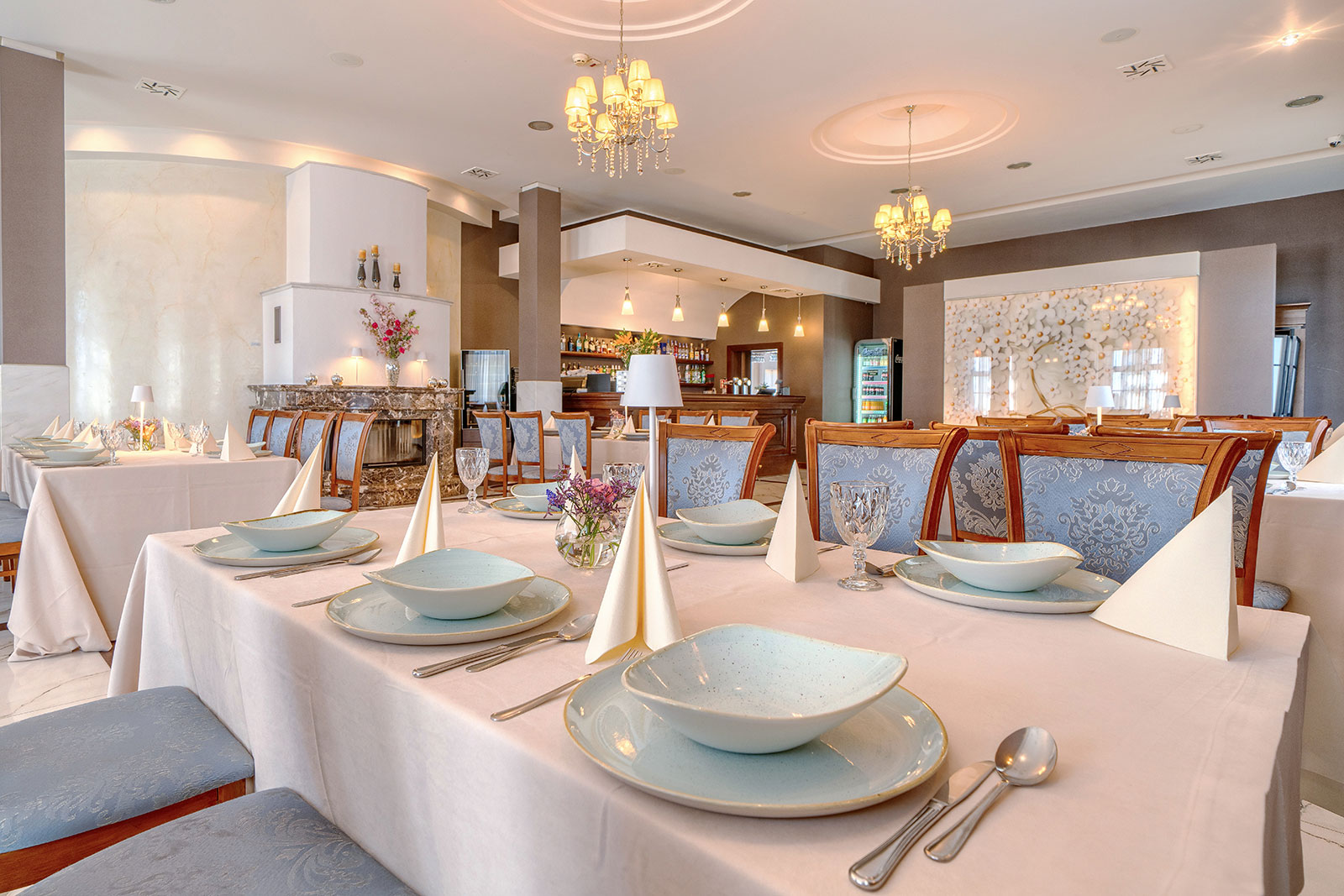 dworek komorno restauracja