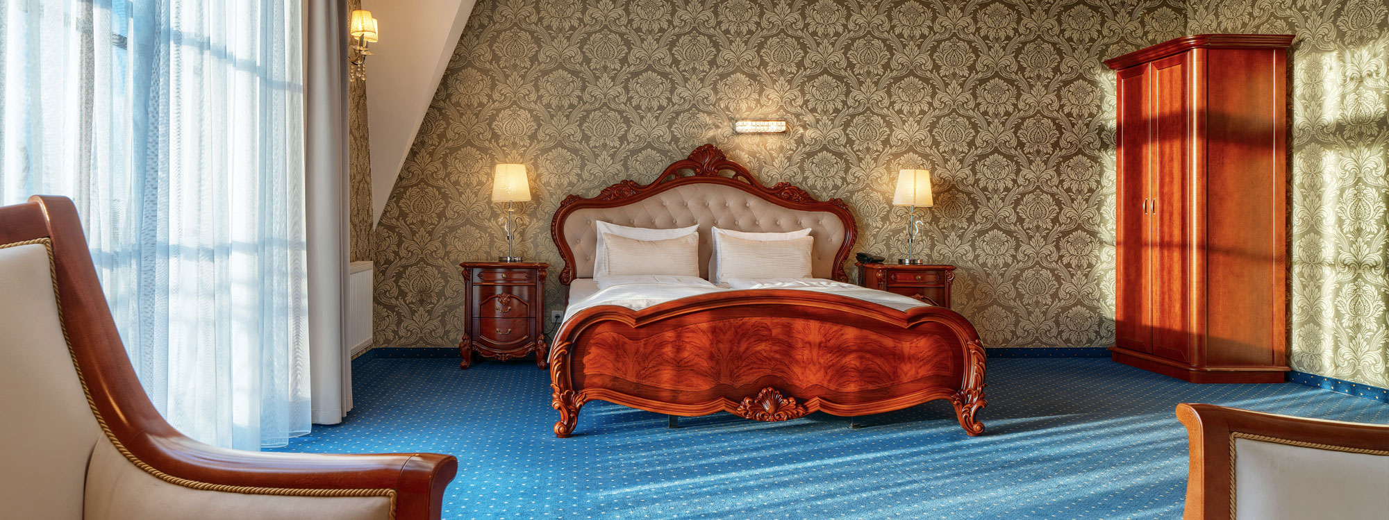 hotel dworek komorno